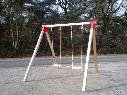 Sūpynės 4