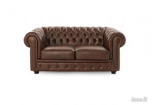 Sofa su įtraukimais 
