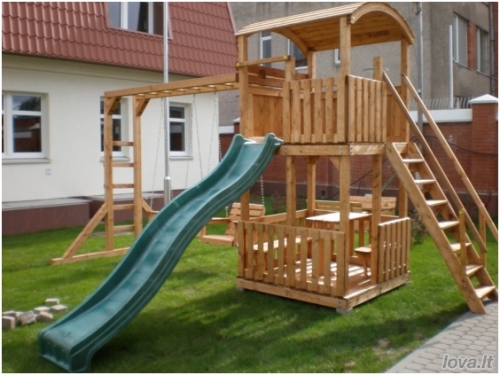 Vaikų žaidimo aikštelė 