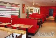 Baldai barams ir restoranams